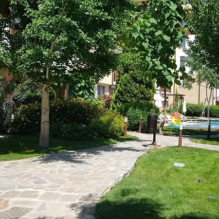 Kalina 312 Garden Of Eden Appartement *